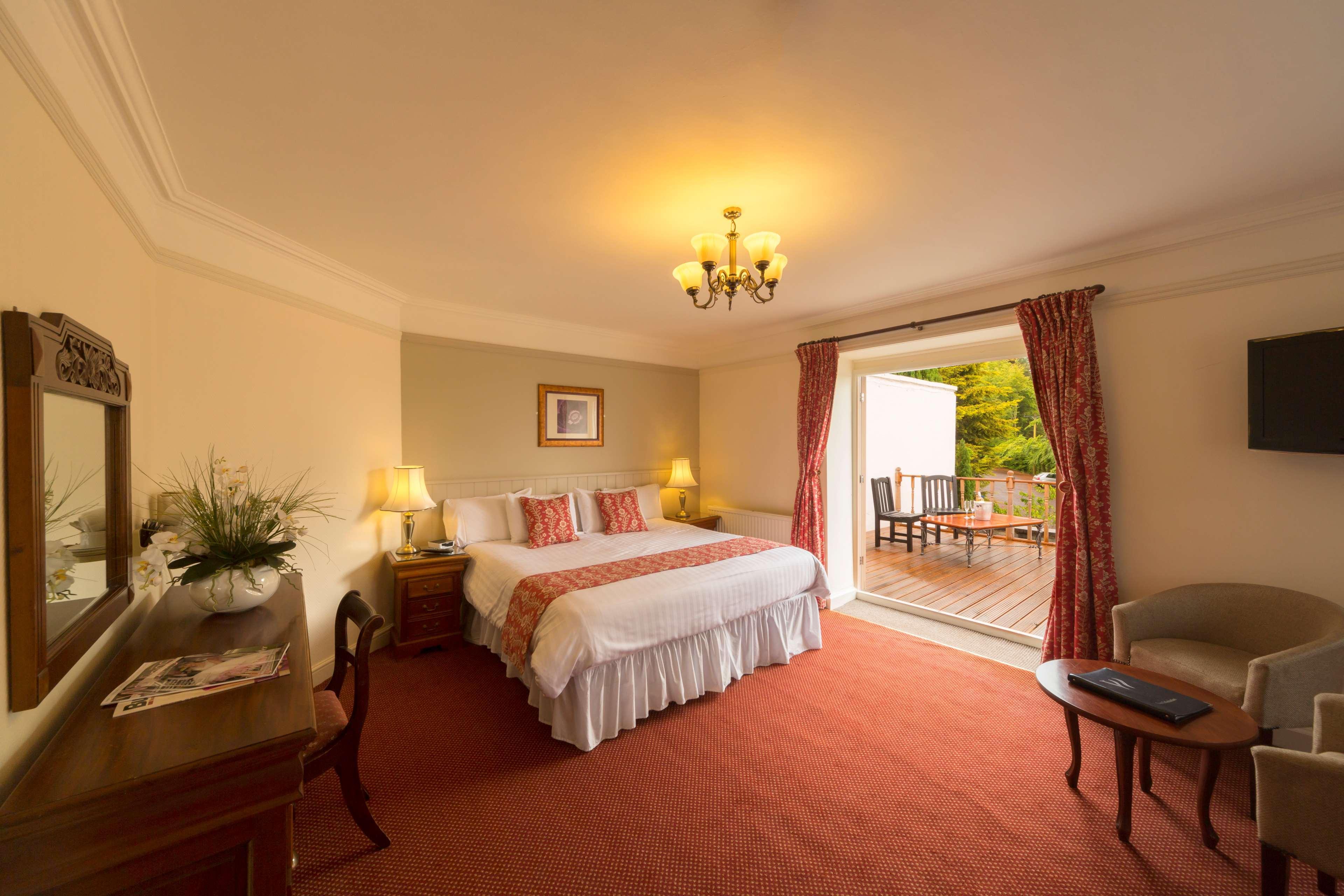 Western The Webbington &